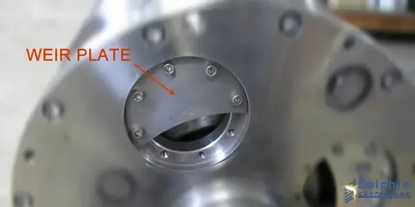 Weir plate (ring dam) installed on decanter centrifuge bowl for pond depth adjustment